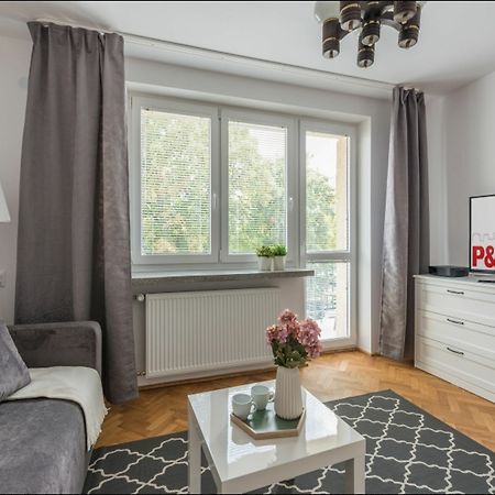 P&O Serviced Apartments Pulawska Warschau Buitenkant foto
