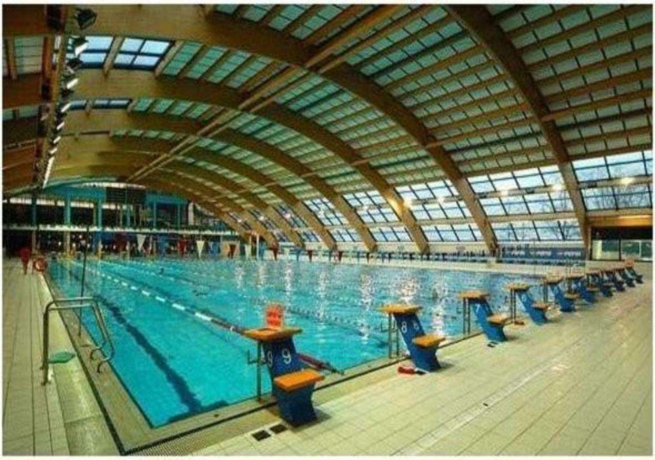 P&O Serviced Apartments Pulawska Warschau Buitenkant foto