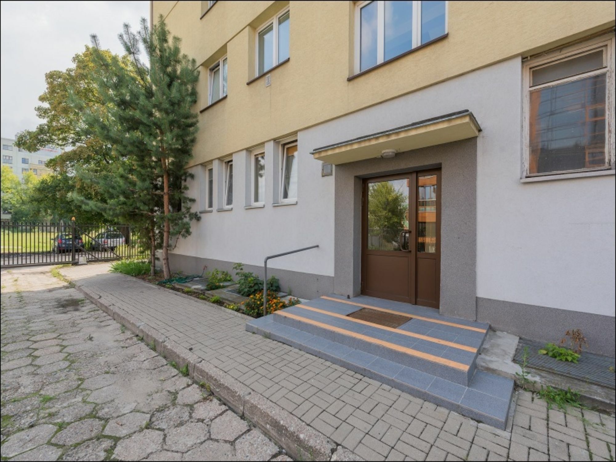 P&O Serviced Apartments Pulawska Warschau Buitenkant foto